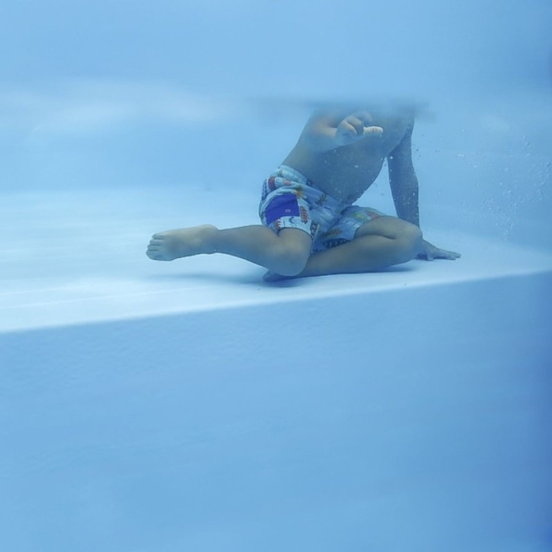 Zwembad AQUA 4.65 x 2.85 – H.1.24 m met strand, grijs, op een frame - zonder betonnering