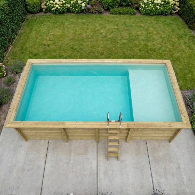 Zwembad AQUA 7 x 3.75 – H.1.45 m met strand, zand, met in te betonneren steunen